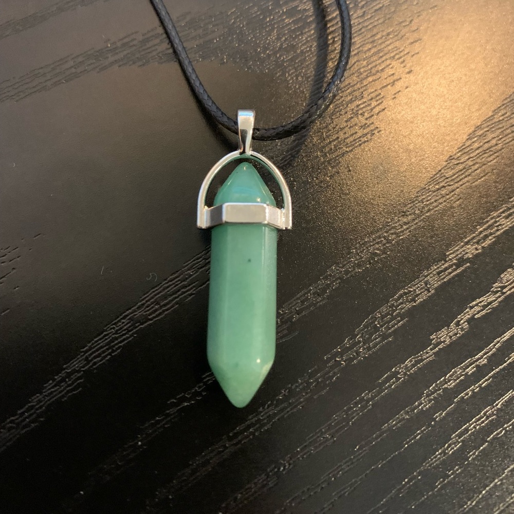 Jade stone Pendant - Picture 1 of 2